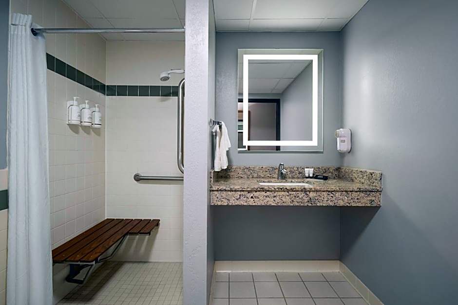 AmericInn by Wyndham Baldwin