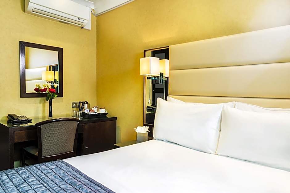 Park Grand Hyde Park