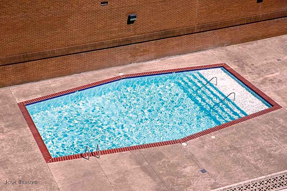 Alder Hotel Uptown New Orleans