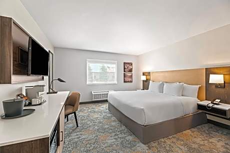 King Room - Accessible/Non Smoking