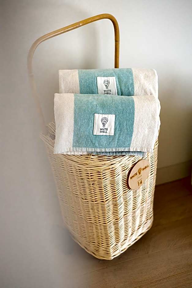 White Shell Beach Villas