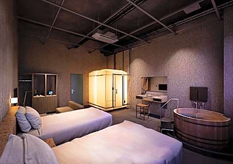 Twin Room with City View