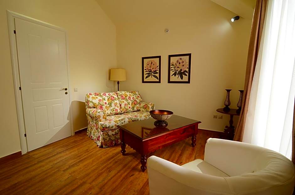 Korina Gallery Hotel