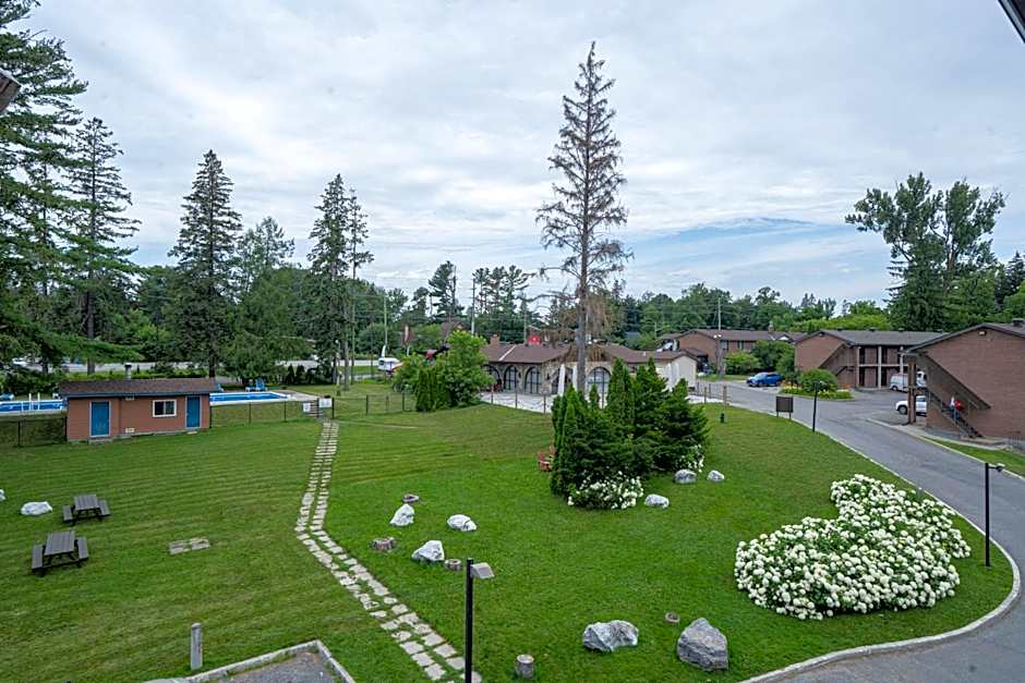 Ramada by Wyndham Ottawa On The Rideau