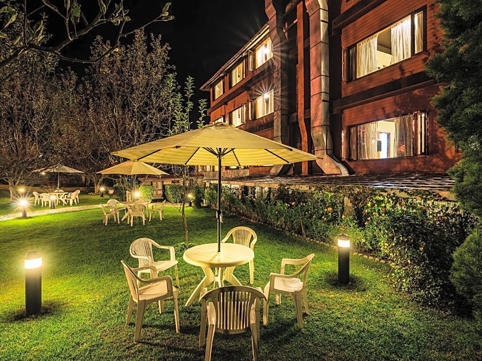 Honeymoon Inn - Manali