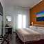 MoMo Seaview Hotel