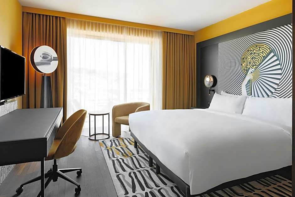 Renaissance Zurich Tower Hotel