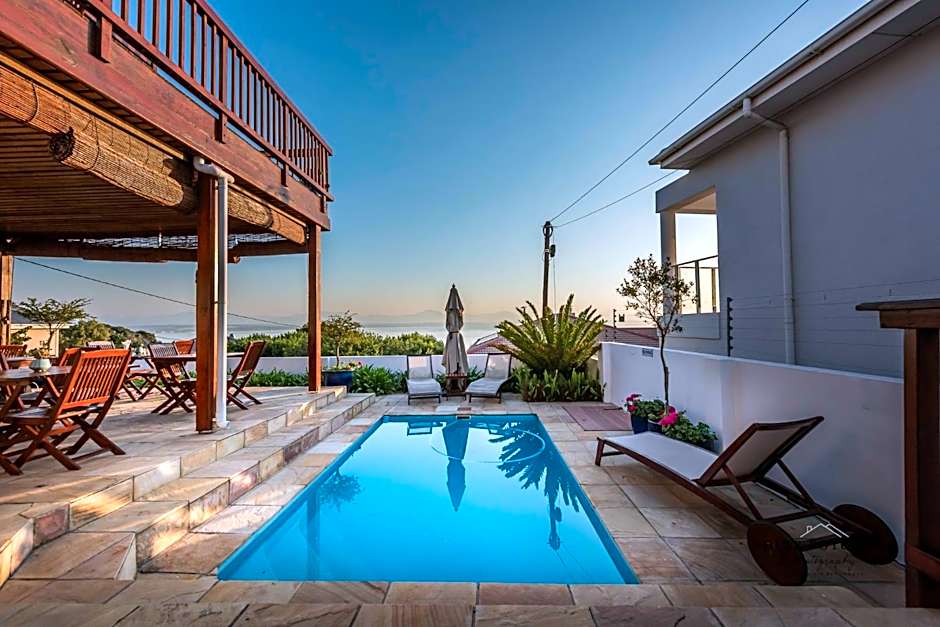 Aquamarine Guest House
