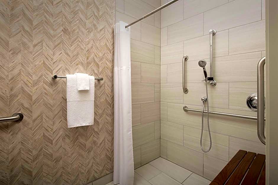 DoubleTree By Hilton North Salem