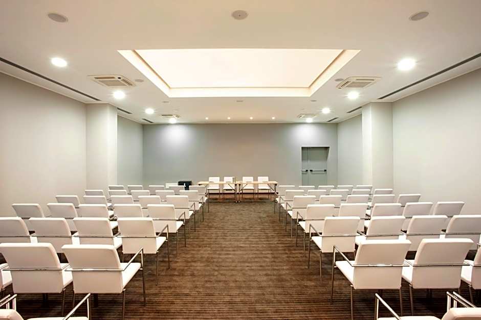 Holiday Inn Genoa City By IHG