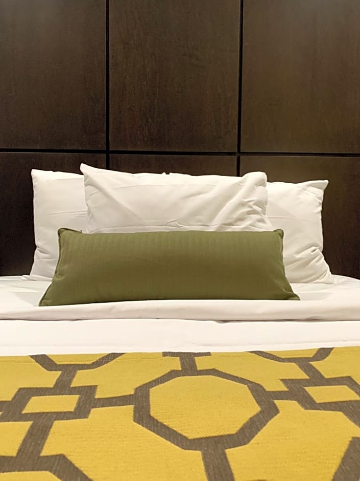 Voyage Hotel