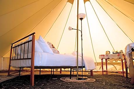 Queen Room with Garden View