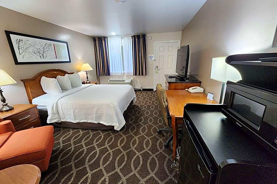 Ramada Bayside Inn & Suites Eureka