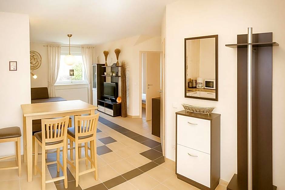 Nanis Hotel & Appartements