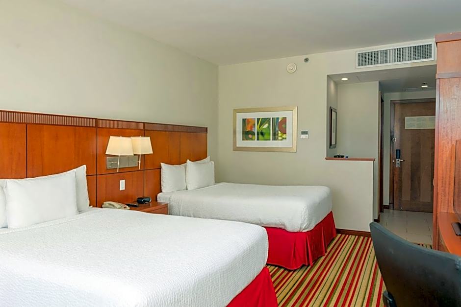 Courtyard by Marriott Panama Multiplaza Mall