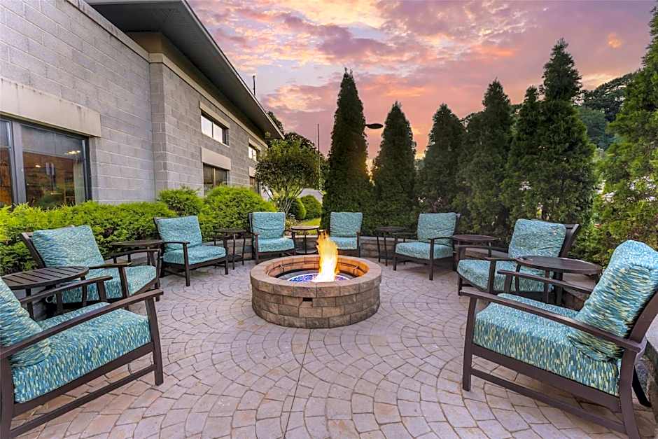 Best Western Plus Franciscan Square Inn and Suites Steubenville