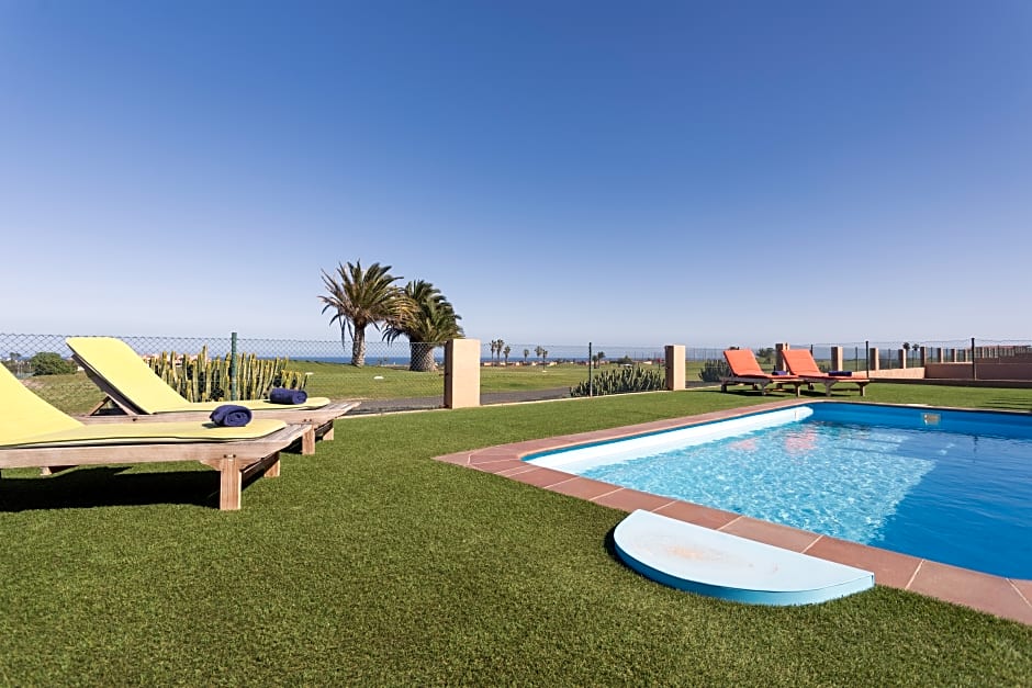 Villas Caleta Beach & Golf