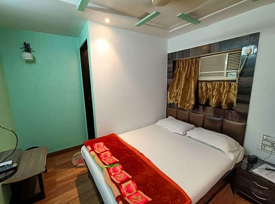 Hotel Broadway Colaba