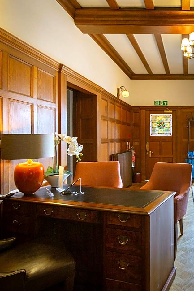 Lindeth Fell Country House