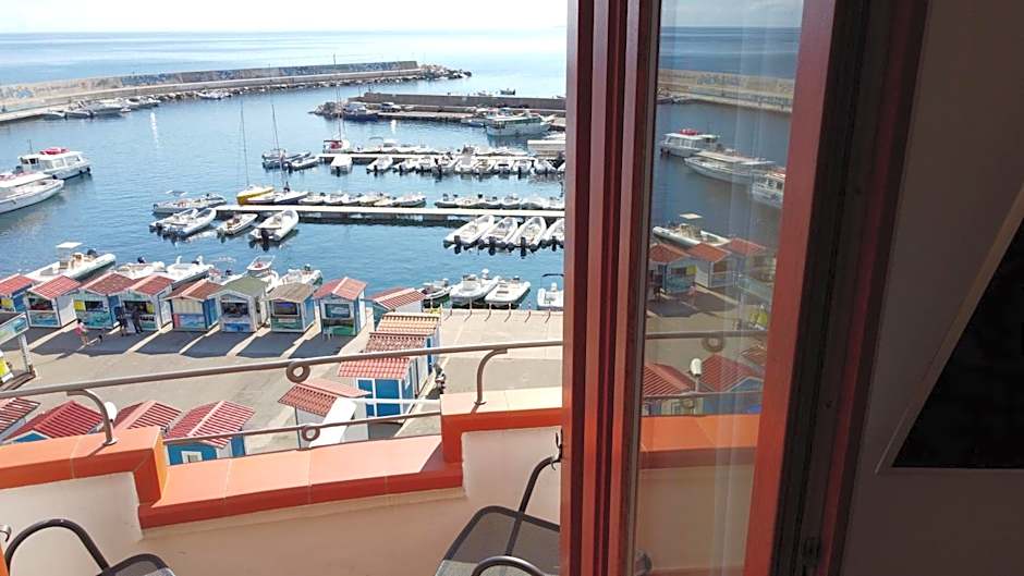 BUE MARINO Hotel & Roof Lounge