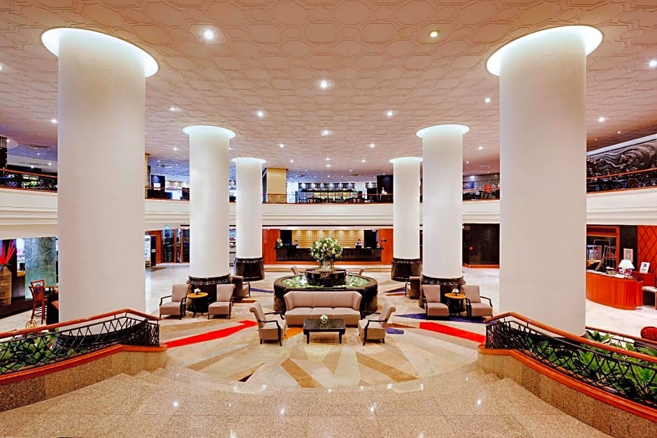 Narai Hotel (SHA Extra Plus)