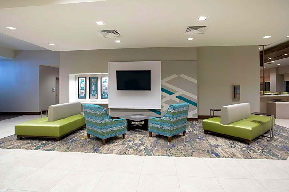 Hilton Garden Inn Omaha Aksarben Village