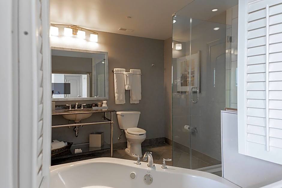 Hotel Blackhawk, Autograph Collection by Marriott