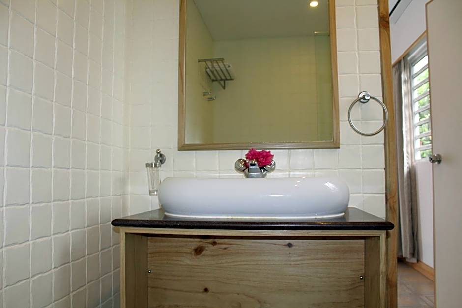 Le Relax Hotel and Restaurant