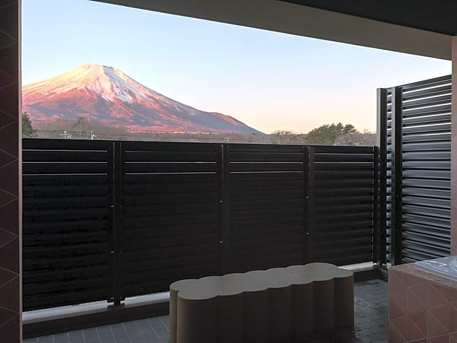 Mt Fuji View and Private Sauna Ryokan Shizuku しずく