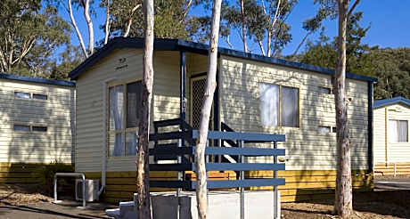 Wattle Glen Premium Cabin (2 Bedroom)