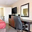 Clarion Pointe Independence - Kansas City