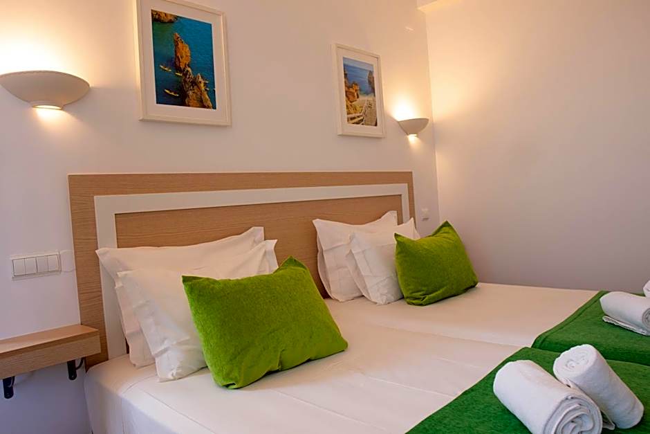 Albufeira Beach Hotel by Kavia