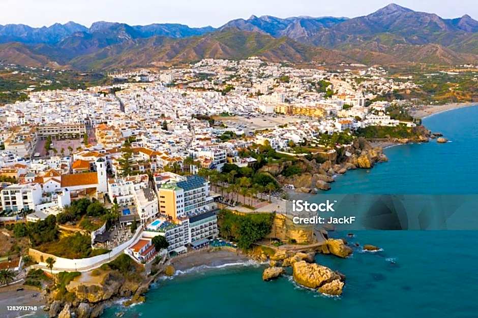 Abril Nerja