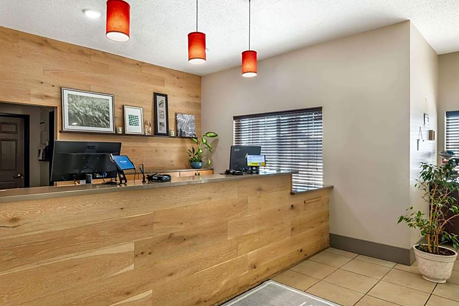 Country Inn & Suites by Radisson, Watertown, SD