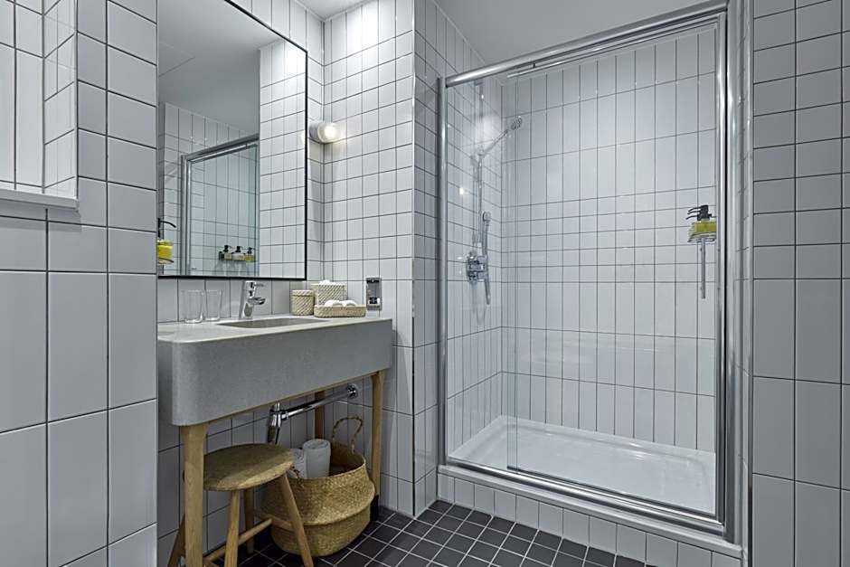 One Hundred Shoreditch