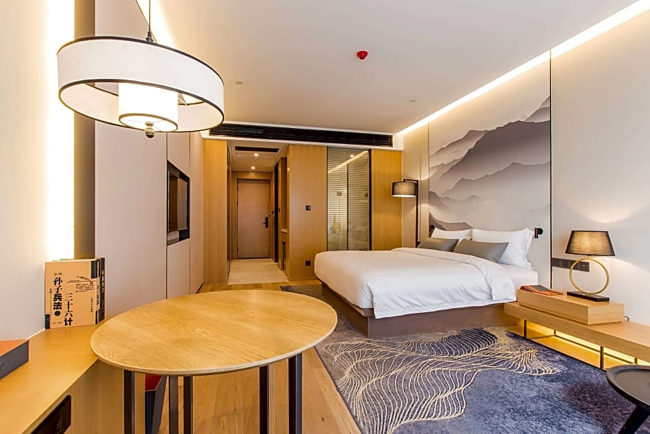 Howard Johnson by Wyndham Life ZhuoYuan Ningbo