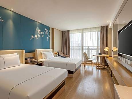 WH - Deluxe Room Twin