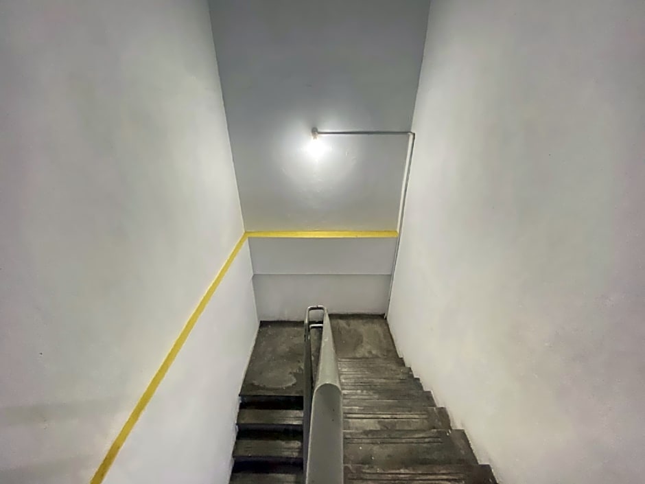 SPOT ON 90293 SK Budget Hotel