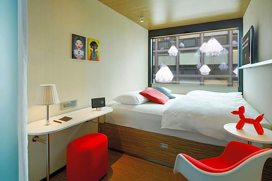 citizenM Tower of London