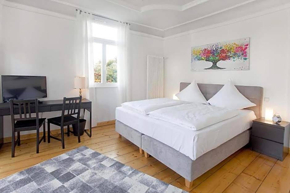 Gasthaus zum Halbmond