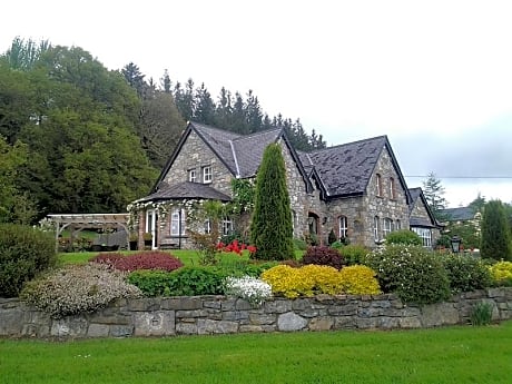 Drumhierney Lodge