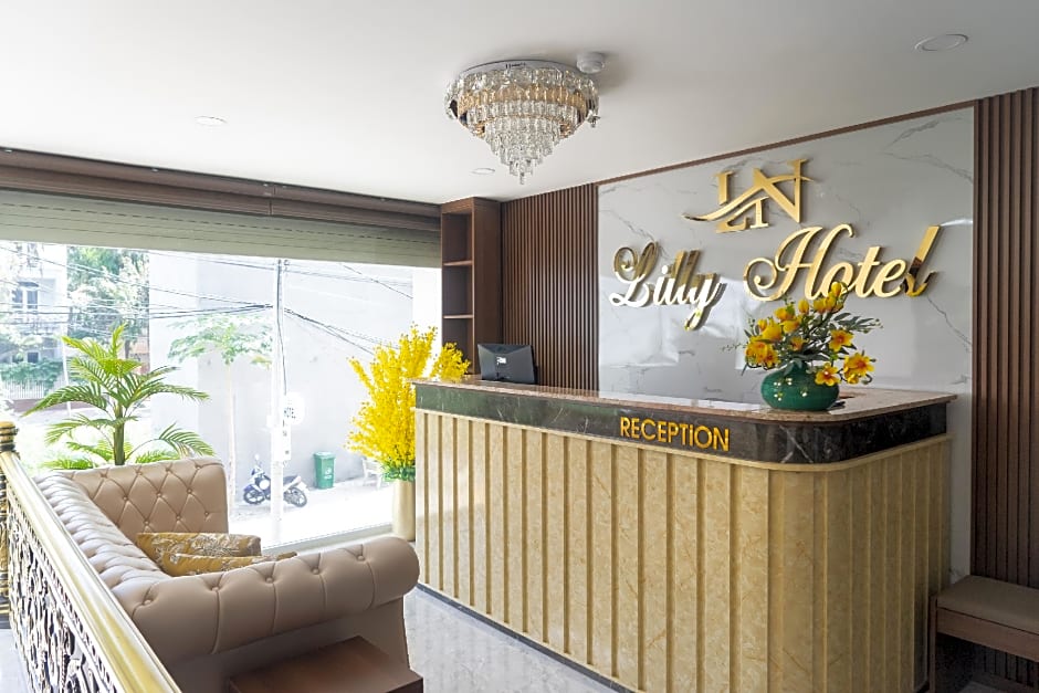LILLY HOTEL