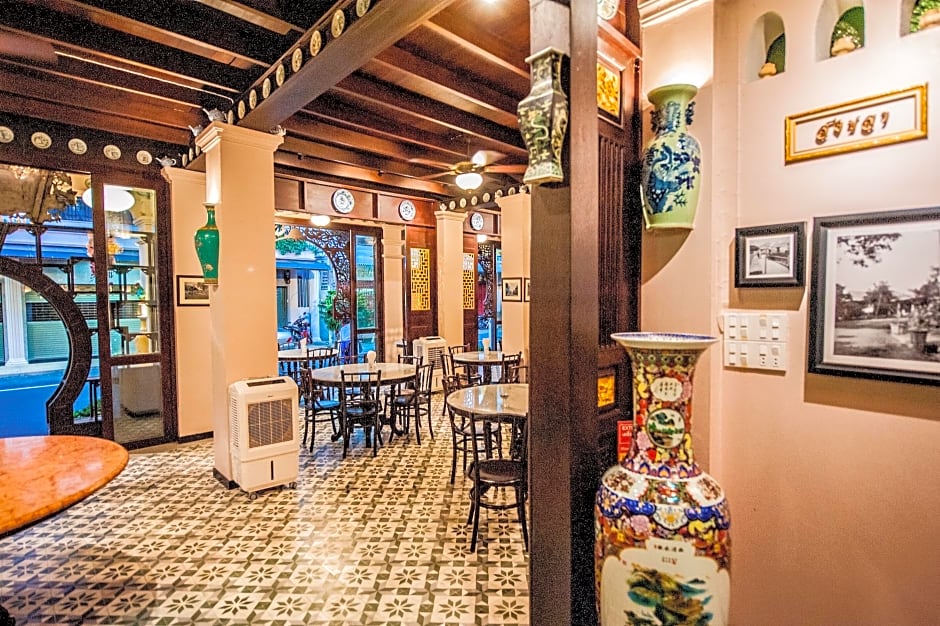 Songkhla Tae Raek Antique Hotel