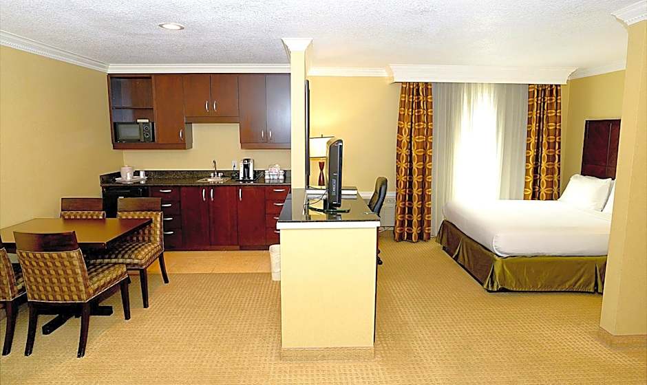 Holiday Inn & Suites San Mateo - SFO By IHG