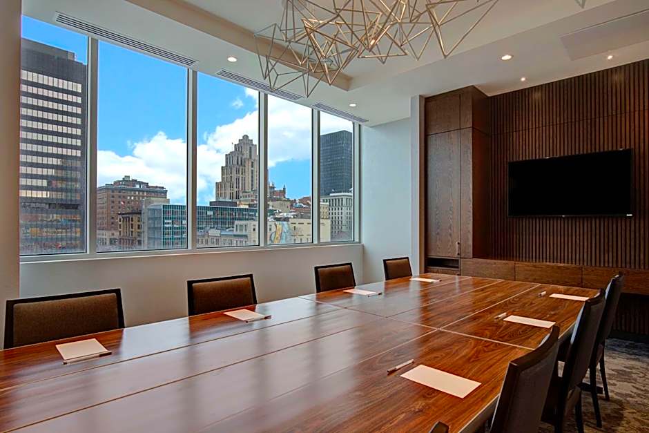 Homewood Suites By Hilton Montreal Downtown