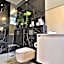 Amara 2 -Designer Penthouse with Solar Power