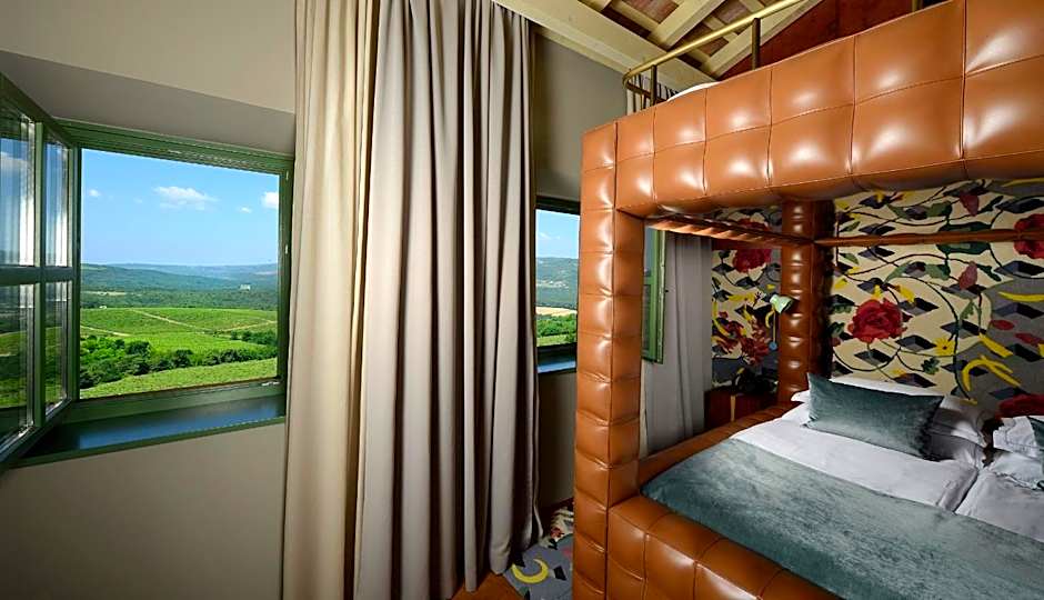 Winery & Design hotel ROXANICH