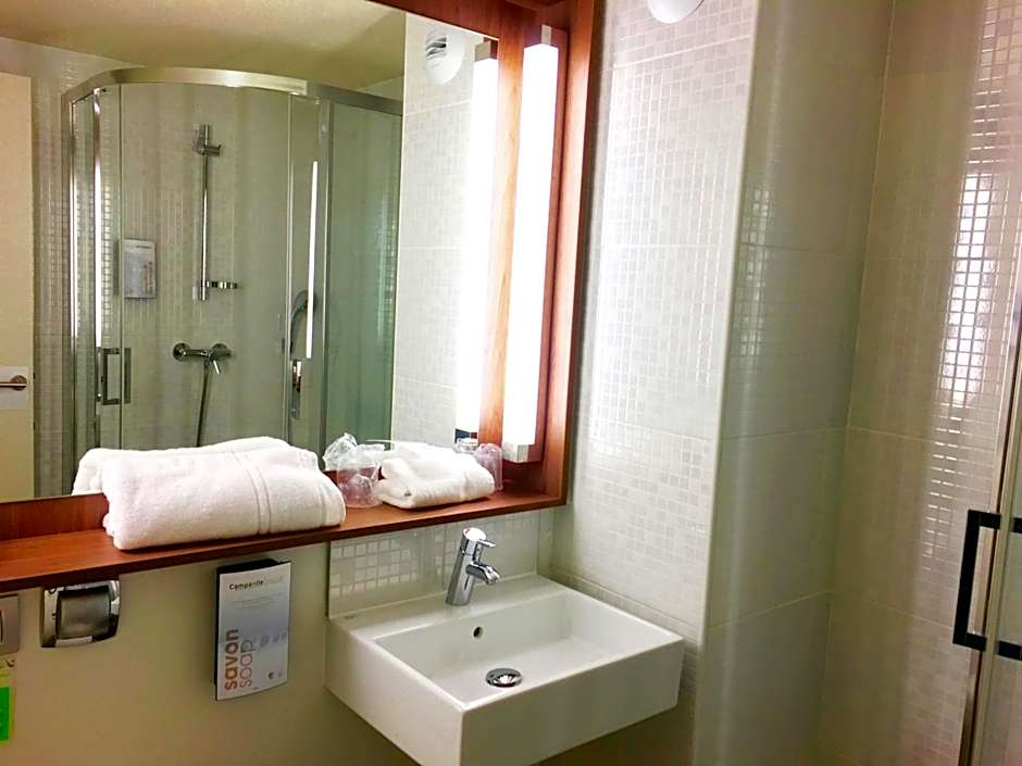 Campanile Saint-Étienne Nord La Terrasse