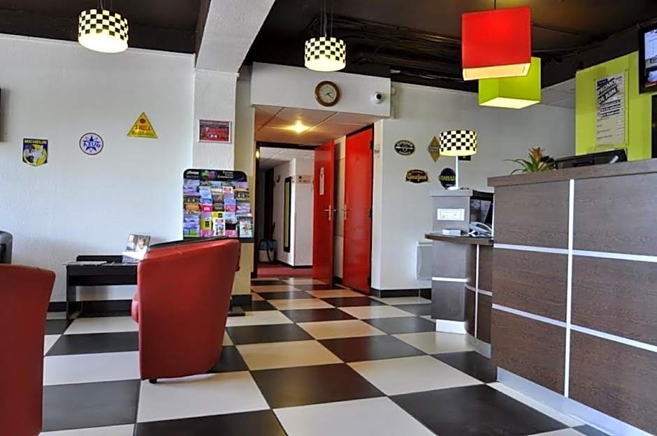 Kyriad Design Enzo De Vierzon