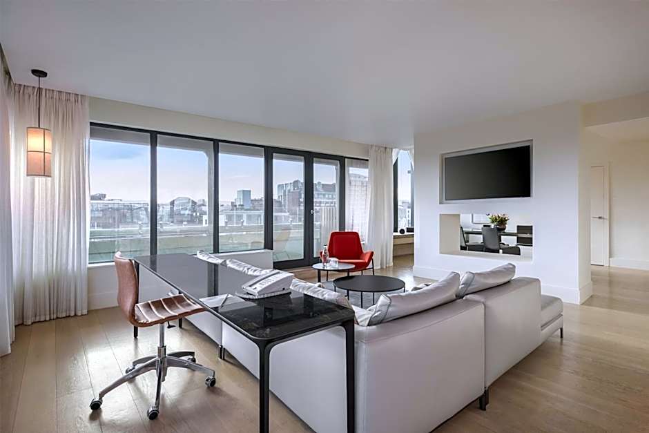 The Morrison Dublin, Curio Collection by Hilton